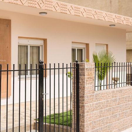 Christina Luxury Villas 干尼亞 外观 照片